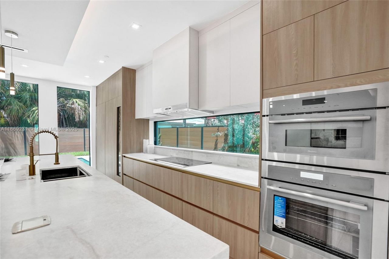 1825 NE 26th Ave, Unit C, Fort Lauderdale, FL 33305 Photo