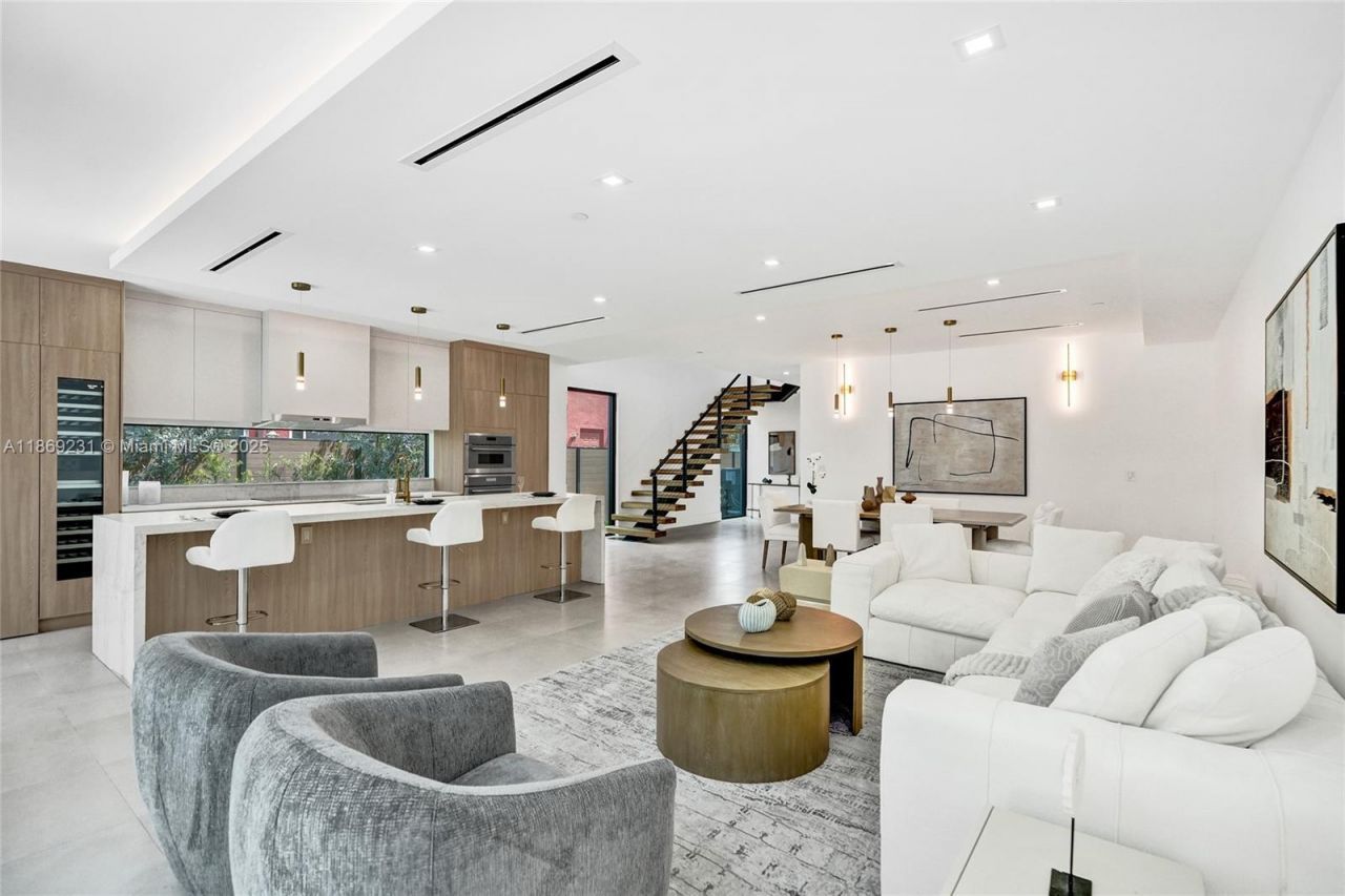 1825 NE 26th Ave, Unit C, Fort Lauderdale, FL 33305 Photo