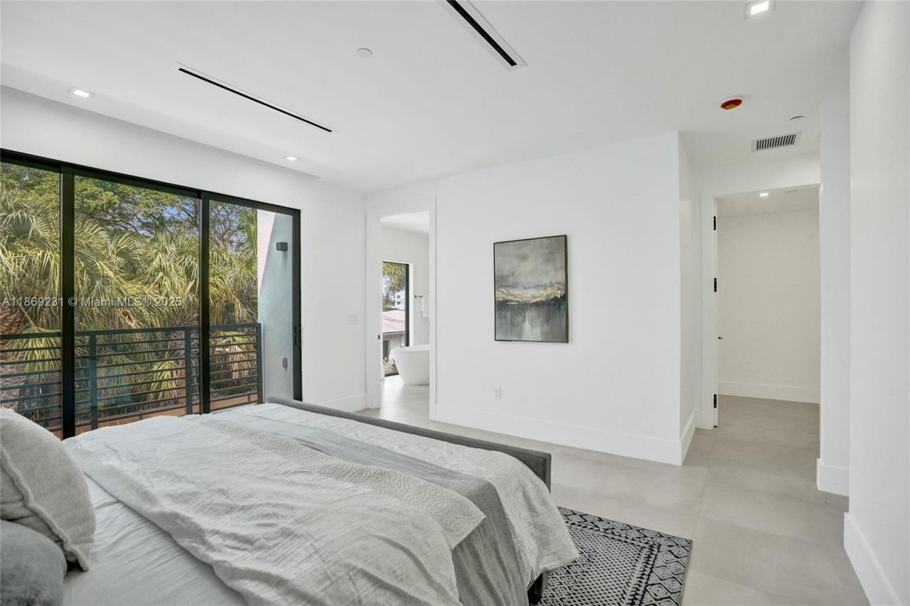 1825 NE 26th Ave, Unit C, Fort Lauderdale, FL 33305 Photo