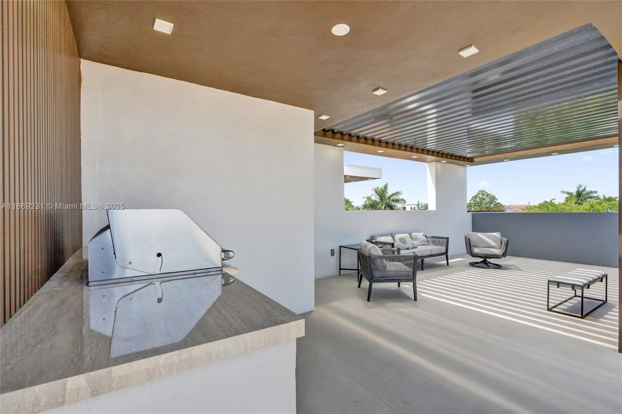 1825 NE 26th Ave, Unit C, Fort Lauderdale, FL 33305 Photo