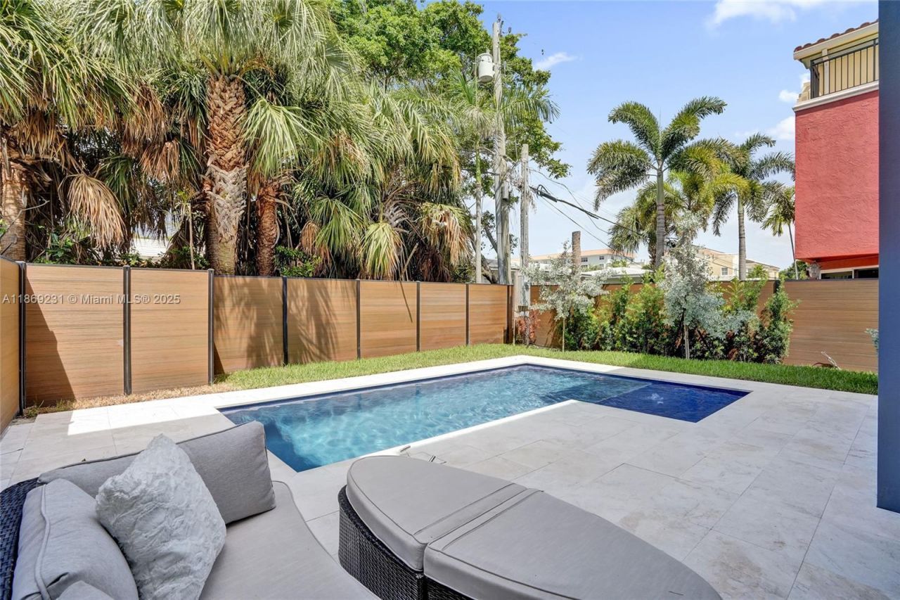 1825 NE 26th Ave, Unit C, Fort Lauderdale, FL 33305 Photo