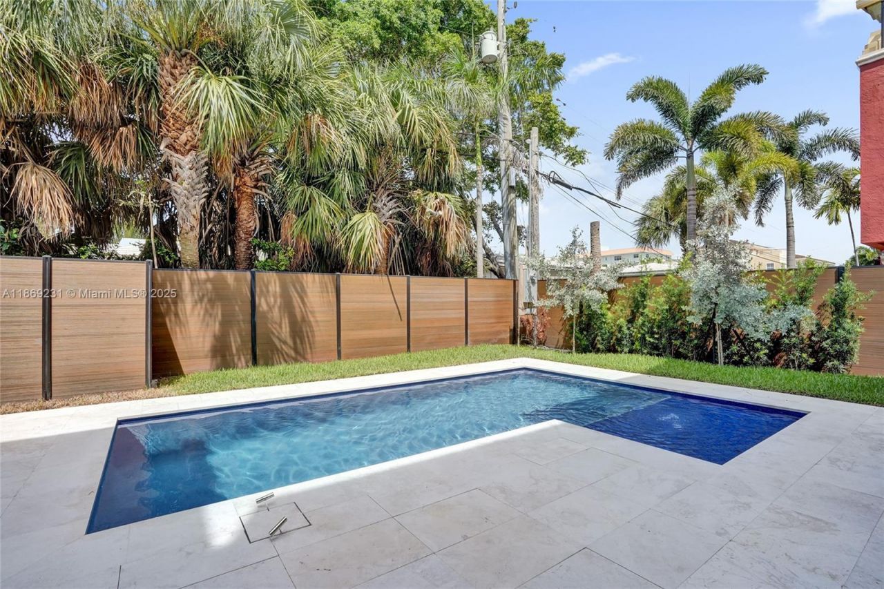 1825 NE 26th Ave, Unit C, Fort Lauderdale, FL 33305 Photo