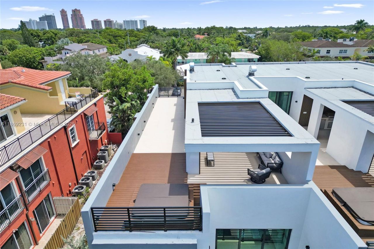 1825 NE 26th Ave, Unit C, Fort Lauderdale, FL 33305 Photo