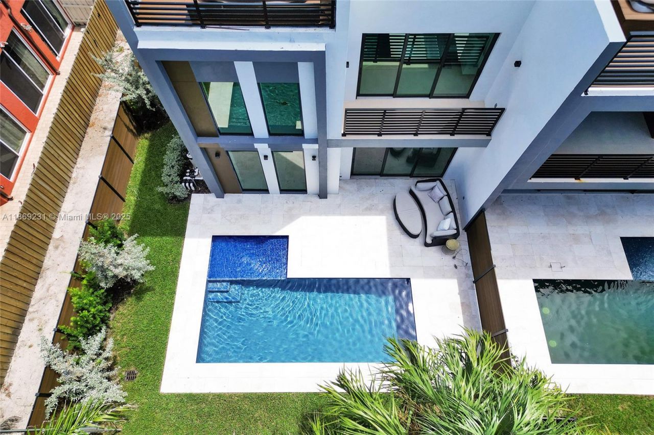 1825 NE 26th Ave, Unit C, Fort Lauderdale, FL 33305 Photo