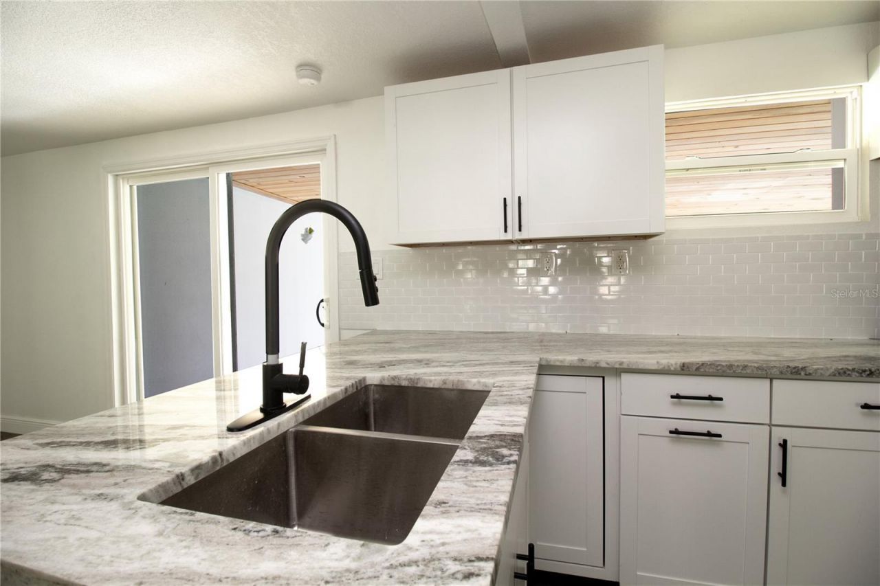 39912 Jerry Rd, Zephyrhills, FL 33540 Photo