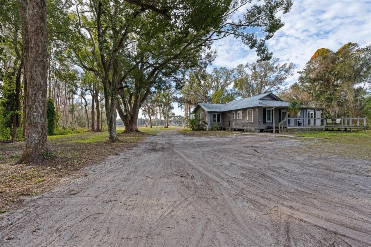 16619 Indian Mound Road, Tampa, FL 33618 Photo