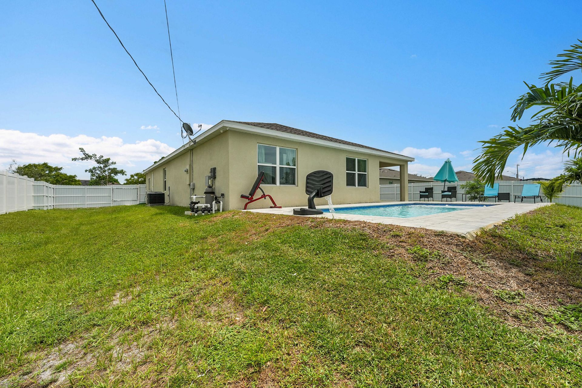 418 NW Airoso Boulevard, Port Saint Lucie, FL 34983 Photo