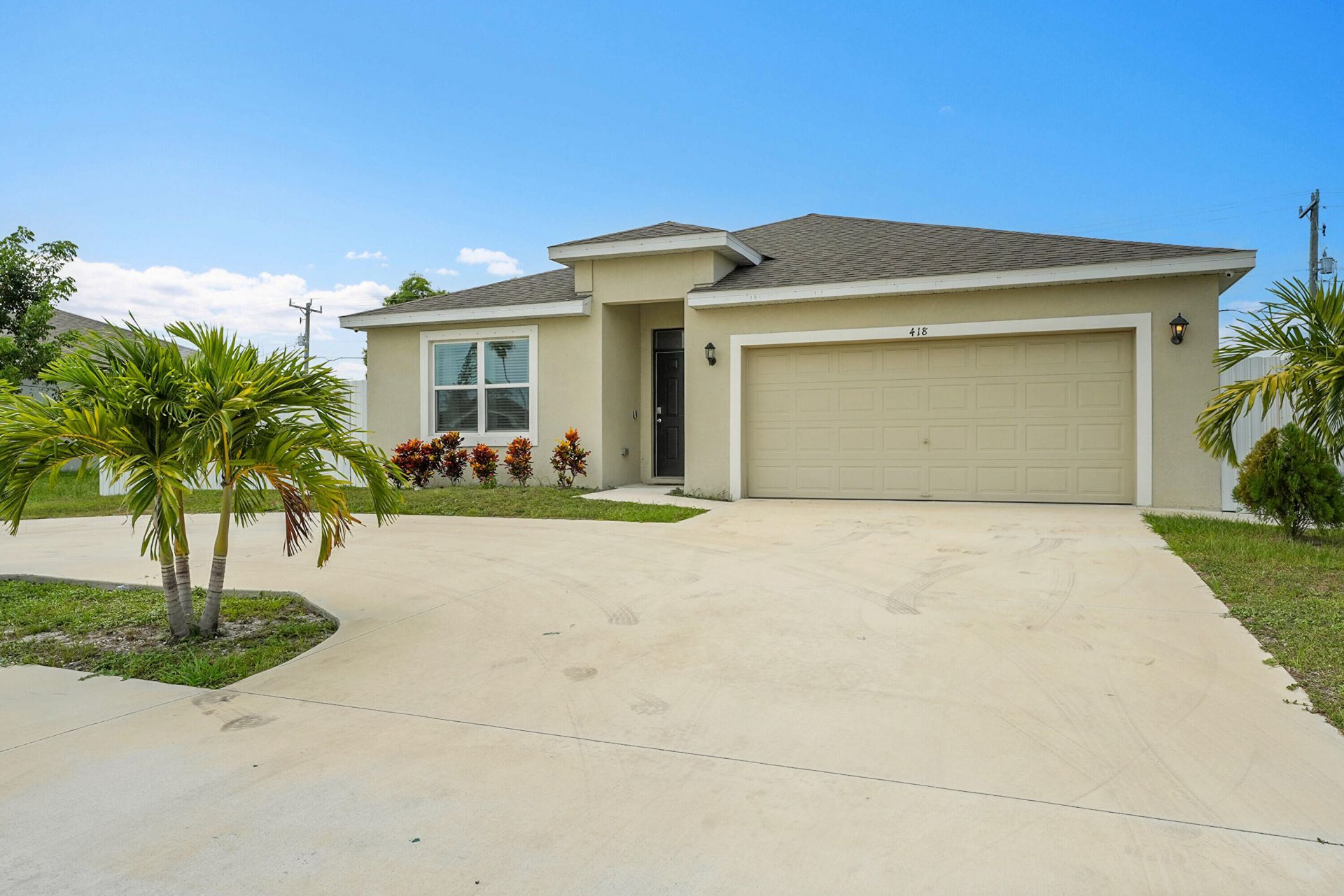 418 NW Airoso Boulevard, Port Saint Lucie, FL 34983 Photo