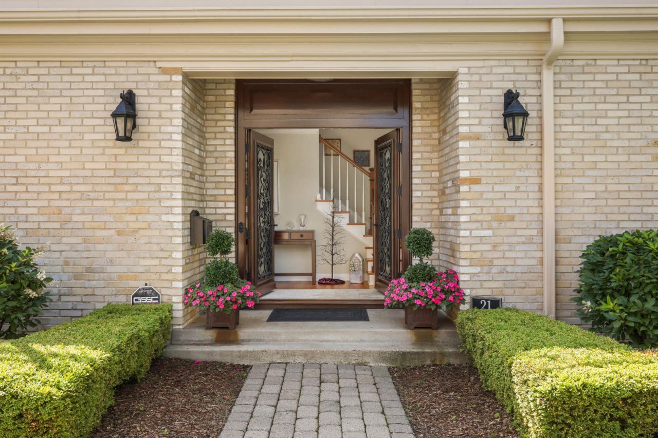 21 Avon Street S, Unit 21, Saint Paul, MN 55105 Main Photo