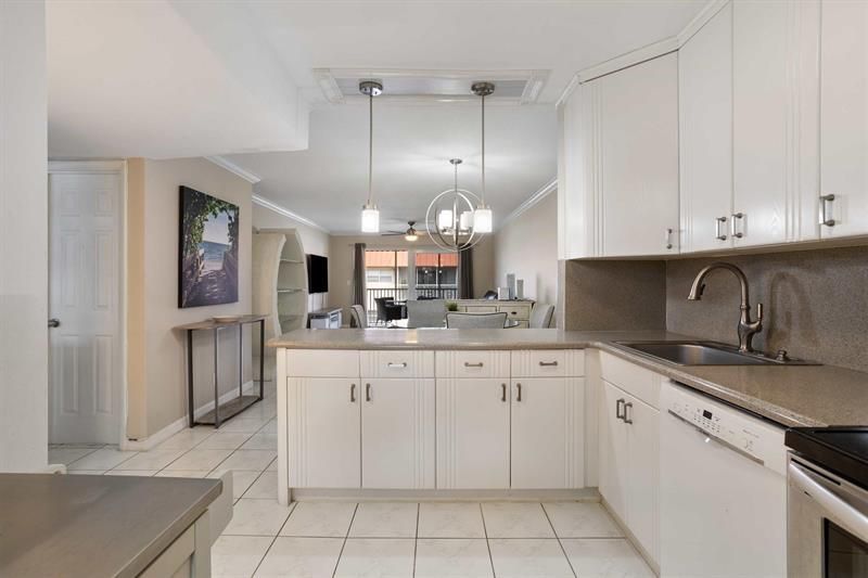 2097 S Ocean Drive, Unit 403, Hallandale Beach, FL 33009 Photo