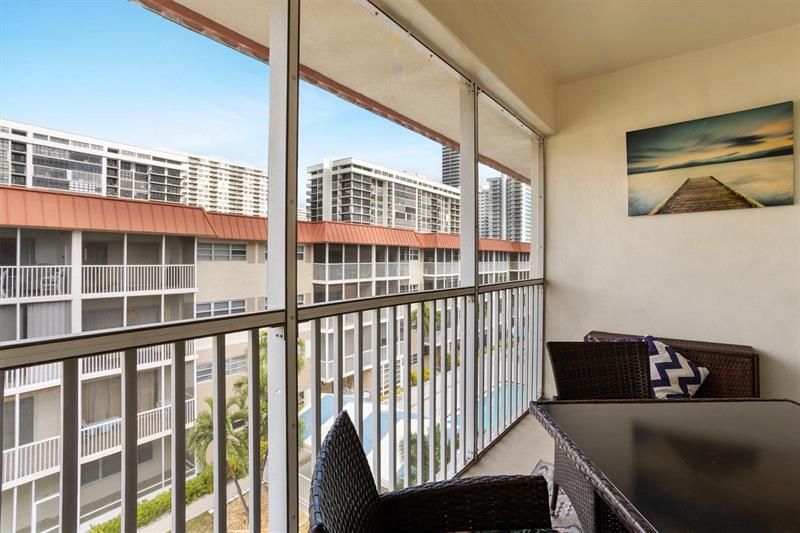 2097 S Ocean Drive, Unit 403, Hallandale Beach, FL 33009 Photo