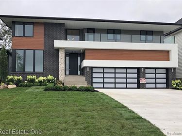 1830 Sadie Shore Drive NW, Commerce Twp, MI 48382
