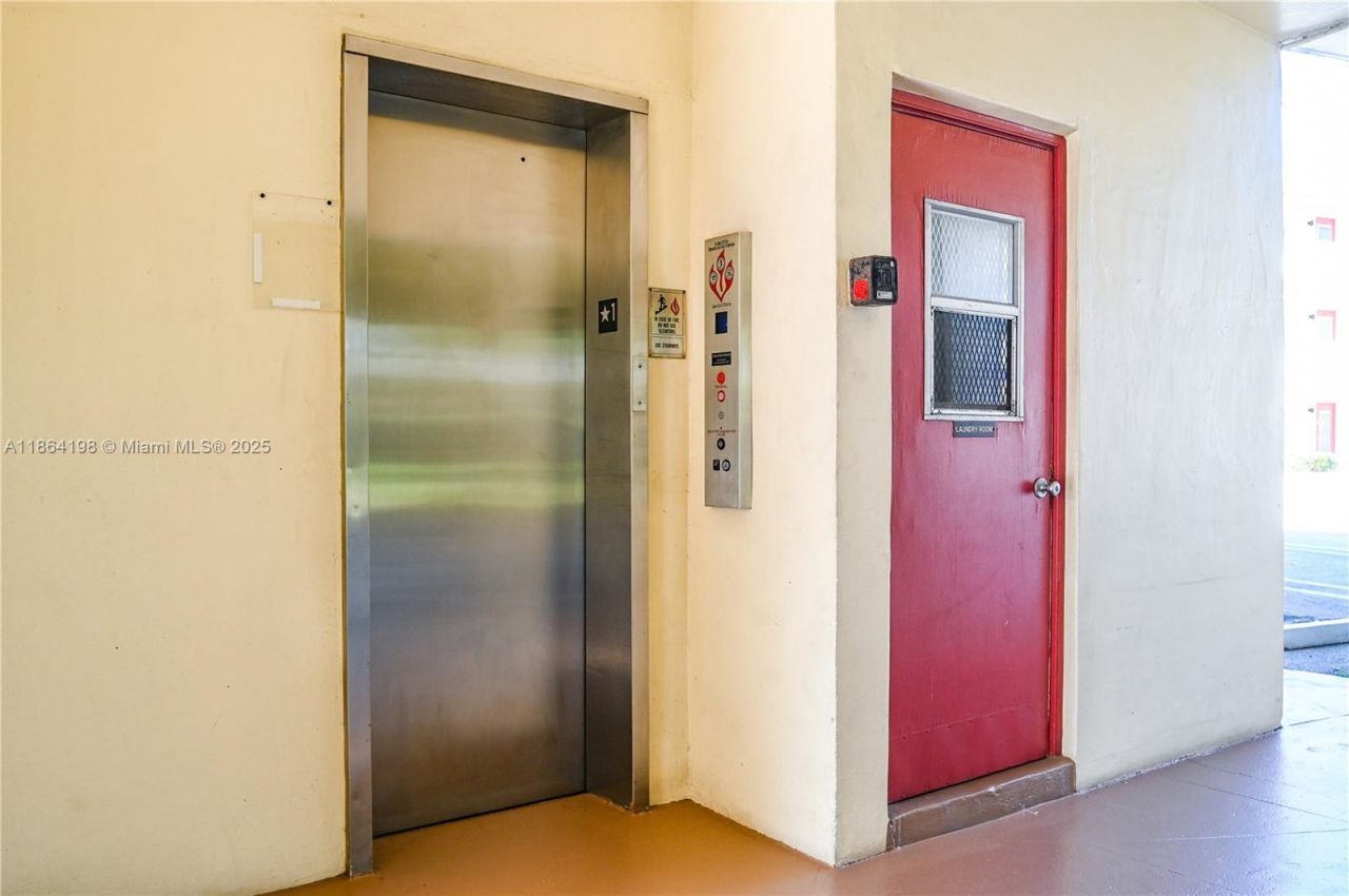 4441 NW 16th St, Unit J301, Lauderhill, FL 33313 Photo