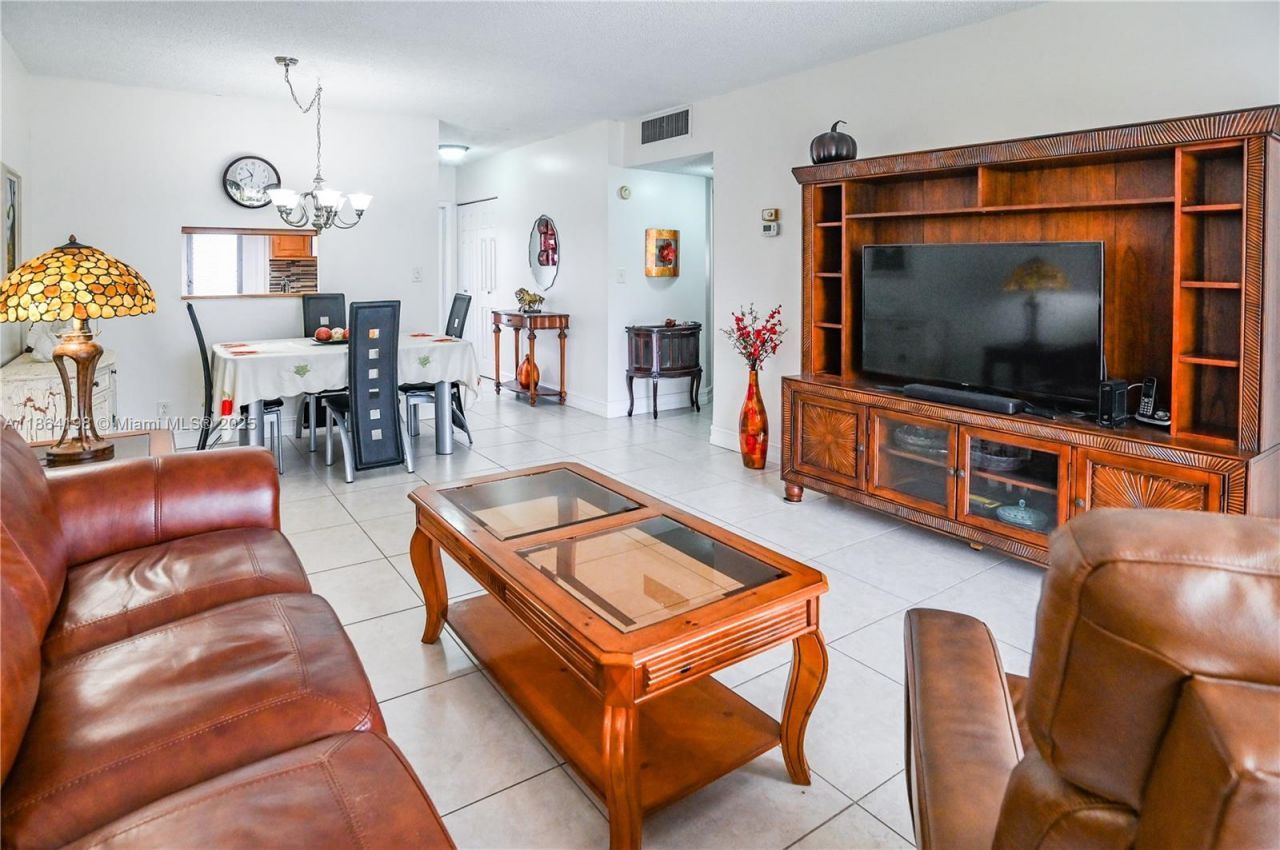 4441 NW 16th St, Unit J301, Lauderhill, FL 33313 Photo