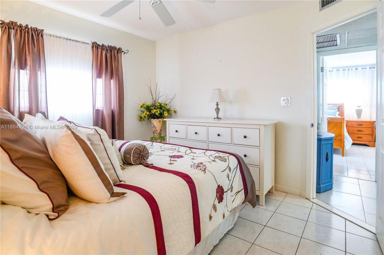 4441 NW 16th St, Unit J301, Lauderhill, FL 33313 Photo