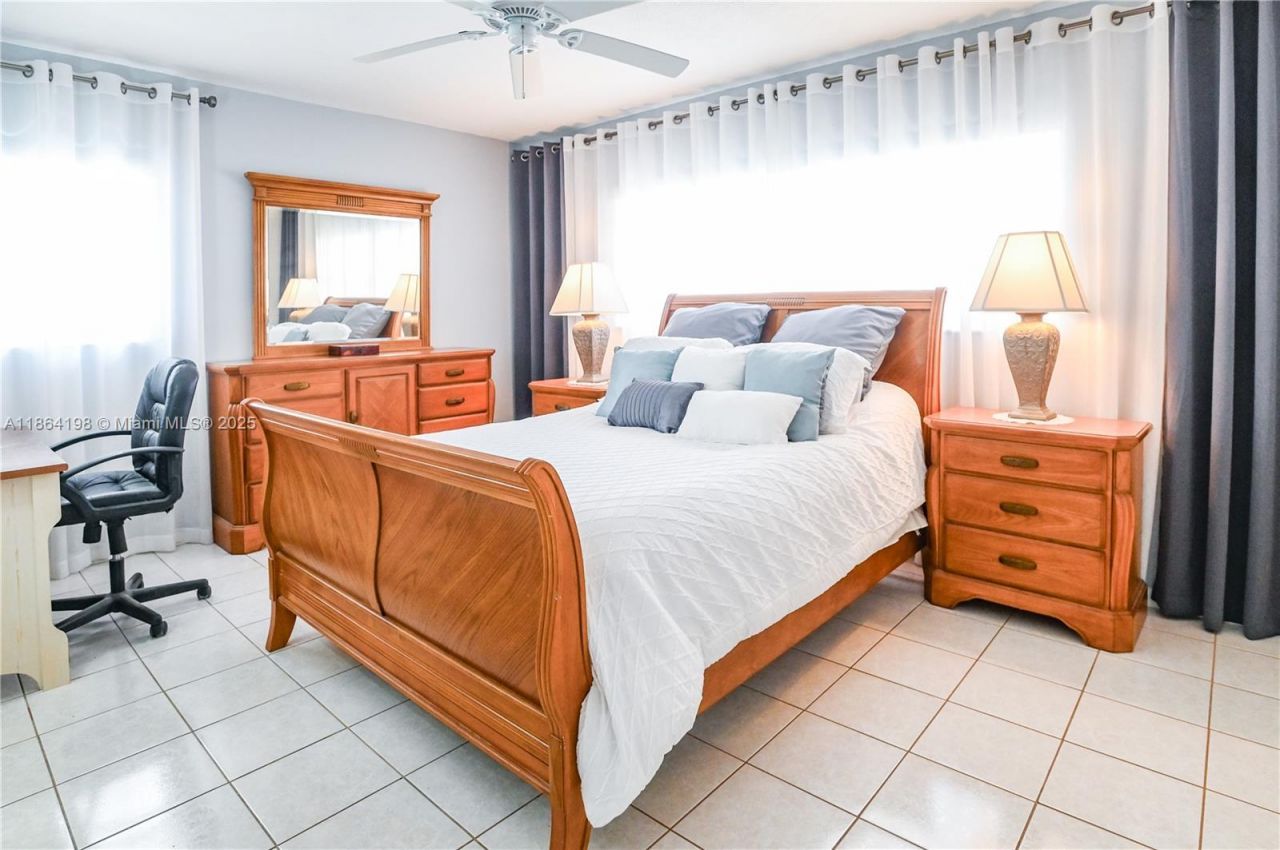 4441 NW 16th St, Unit J301, Lauderhill, FL 33313 Photo