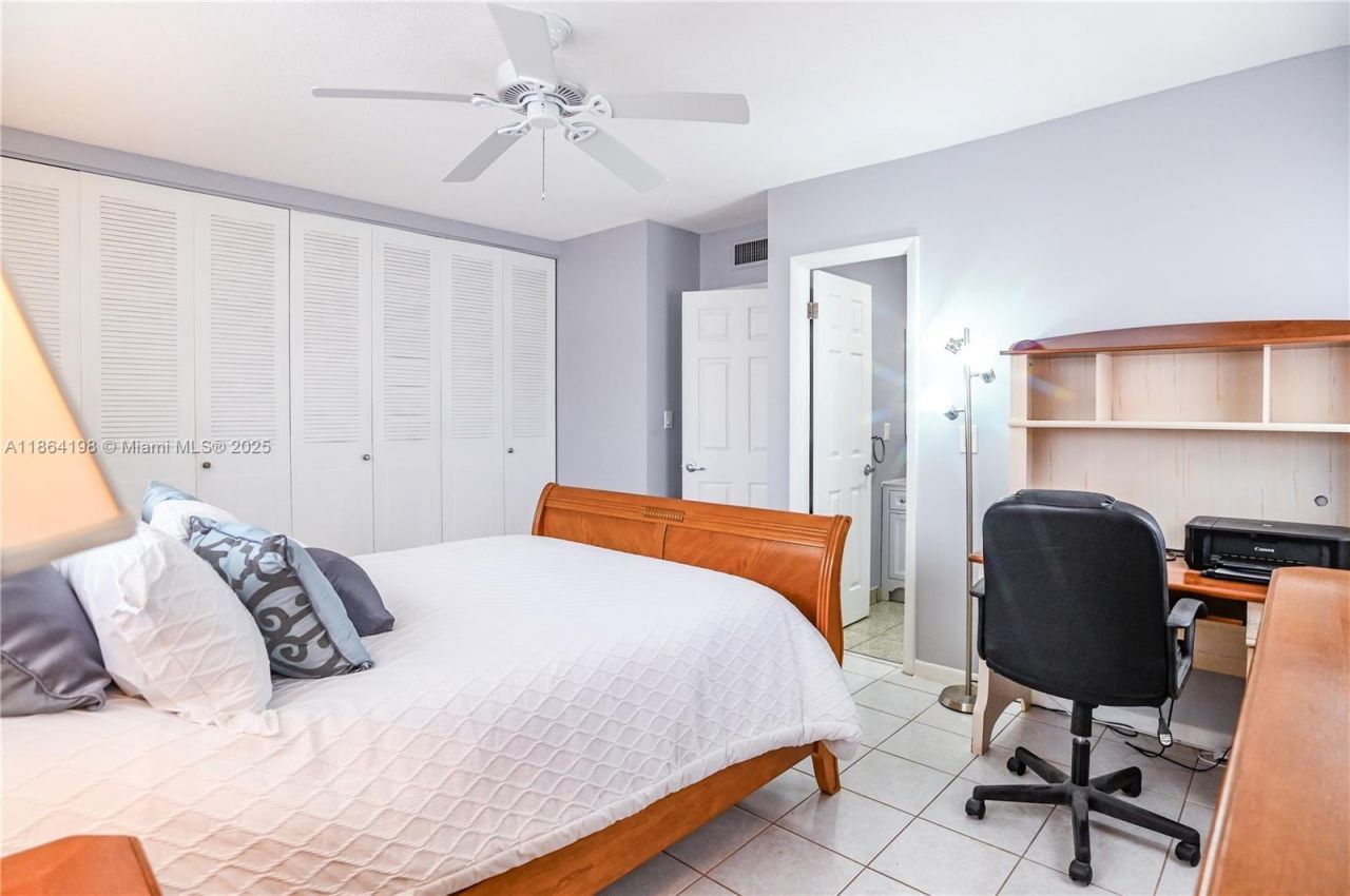 4441 NW 16th St, Unit J301, Lauderhill, FL 33313 Photo