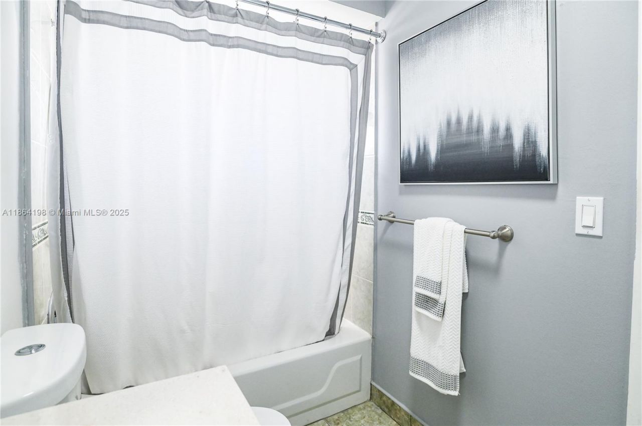 4441 NW 16th St, Unit J301, Lauderhill, FL 33313 Photo