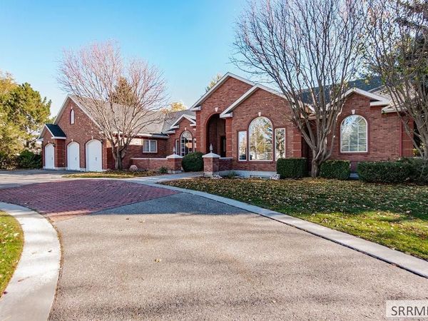 5700 Gleneagles Drive, IDAHO FALLS, ID 83401