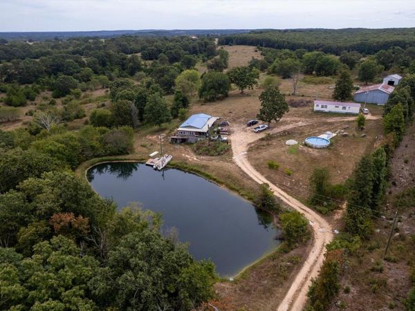 3723 Weaver Road, Grovespring, MO 65662