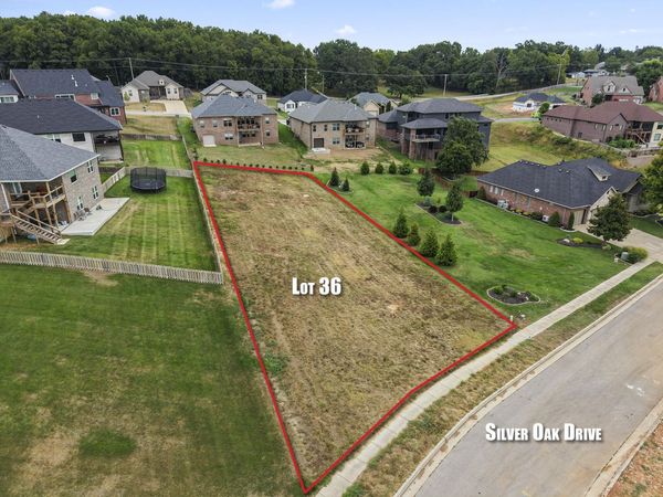 1633 W Silver Oak Drive , Springfield, MO 65810