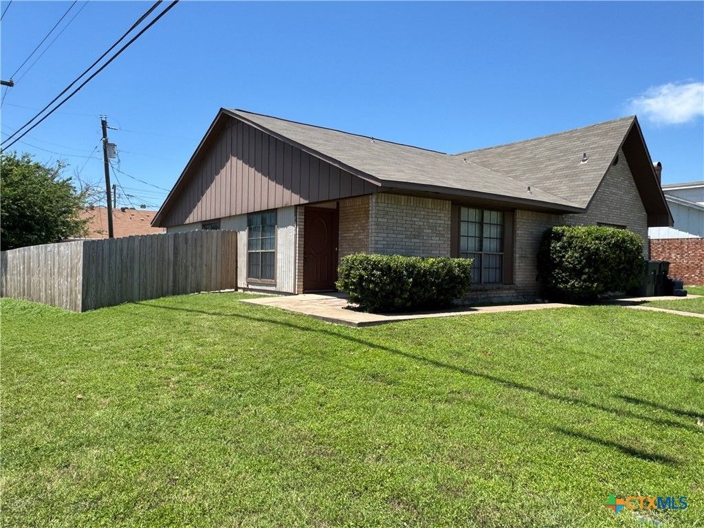 5222 & 5226 Davy Crockett Street, Temple, TX 76502 Main Photo