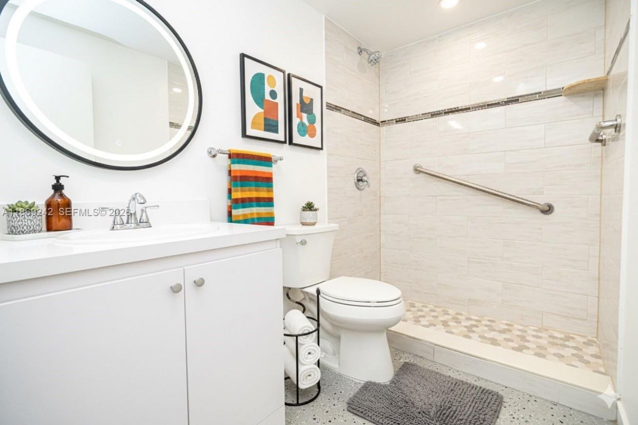 402 Capri I, Unit 402, Delray Beach, FL 33484 Photo