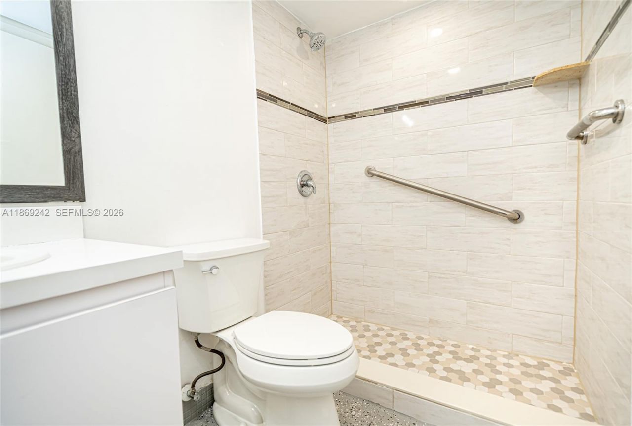 402 Capri I, Unit 402, Delray Beach, FL 33484 Photo