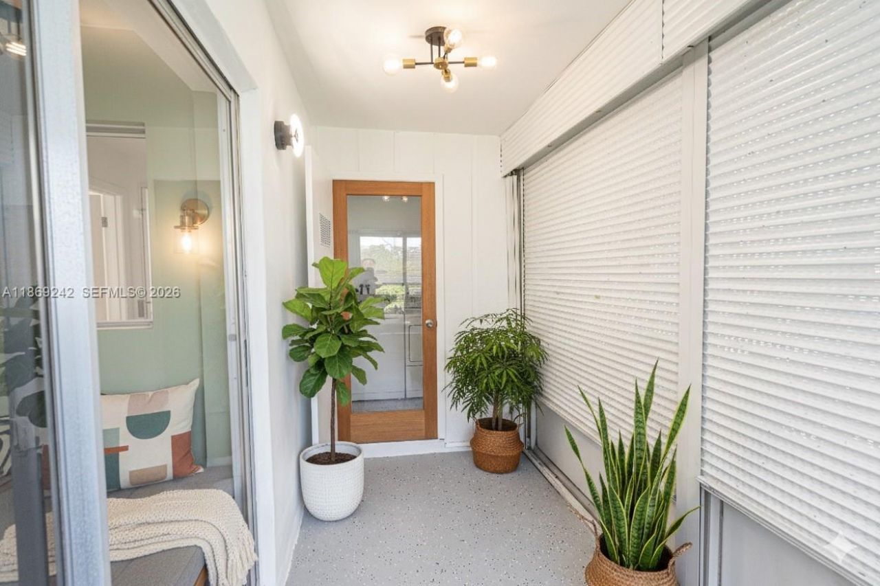 402 Capri I, Unit 402, Delray Beach, FL 33484 Photo