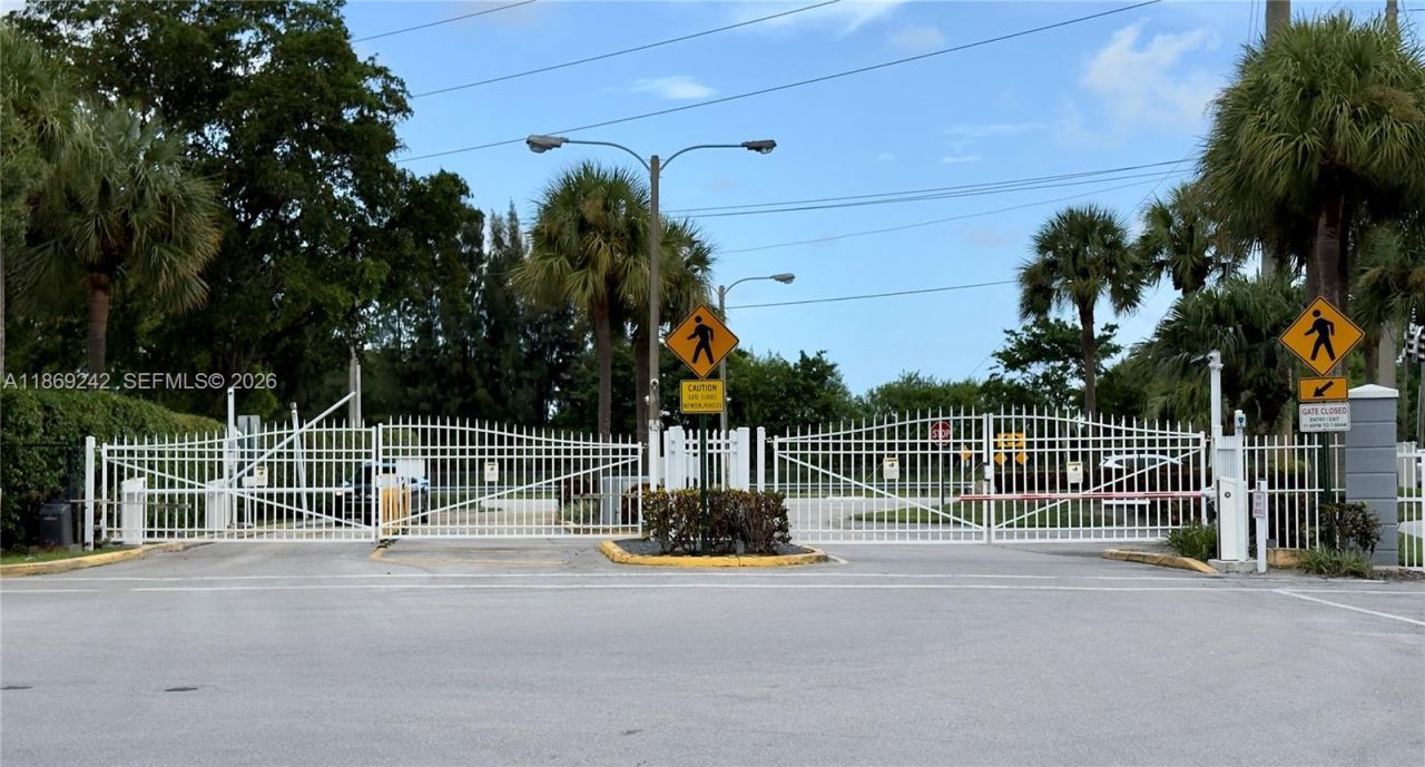 402 Capri I, Unit 402, Delray Beach, FL 33484 Photo
