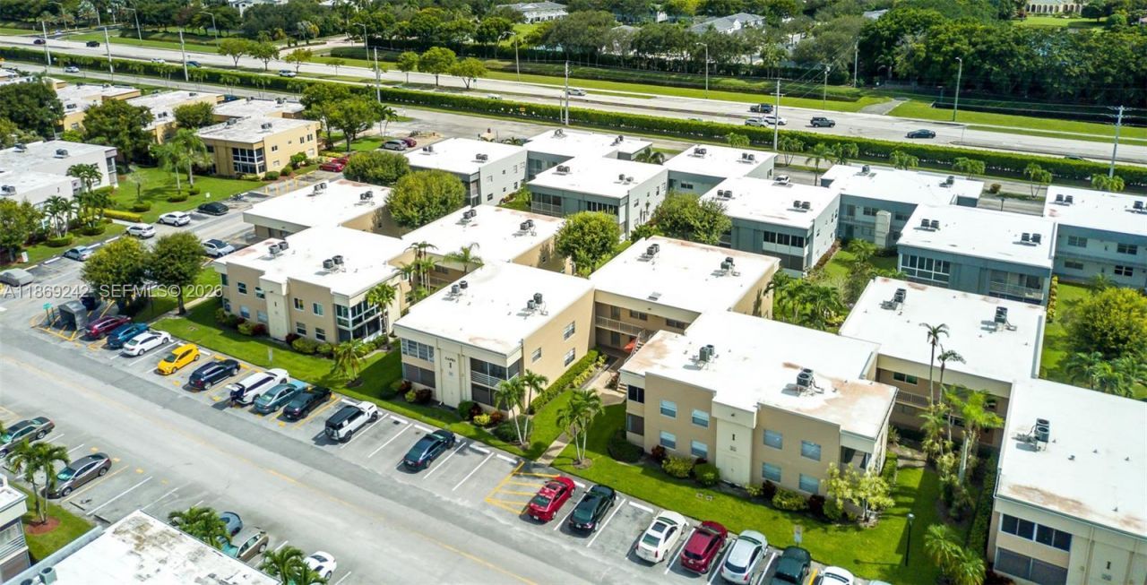 402 Capri I, Unit 402, Delray Beach, FL 33484 Photo