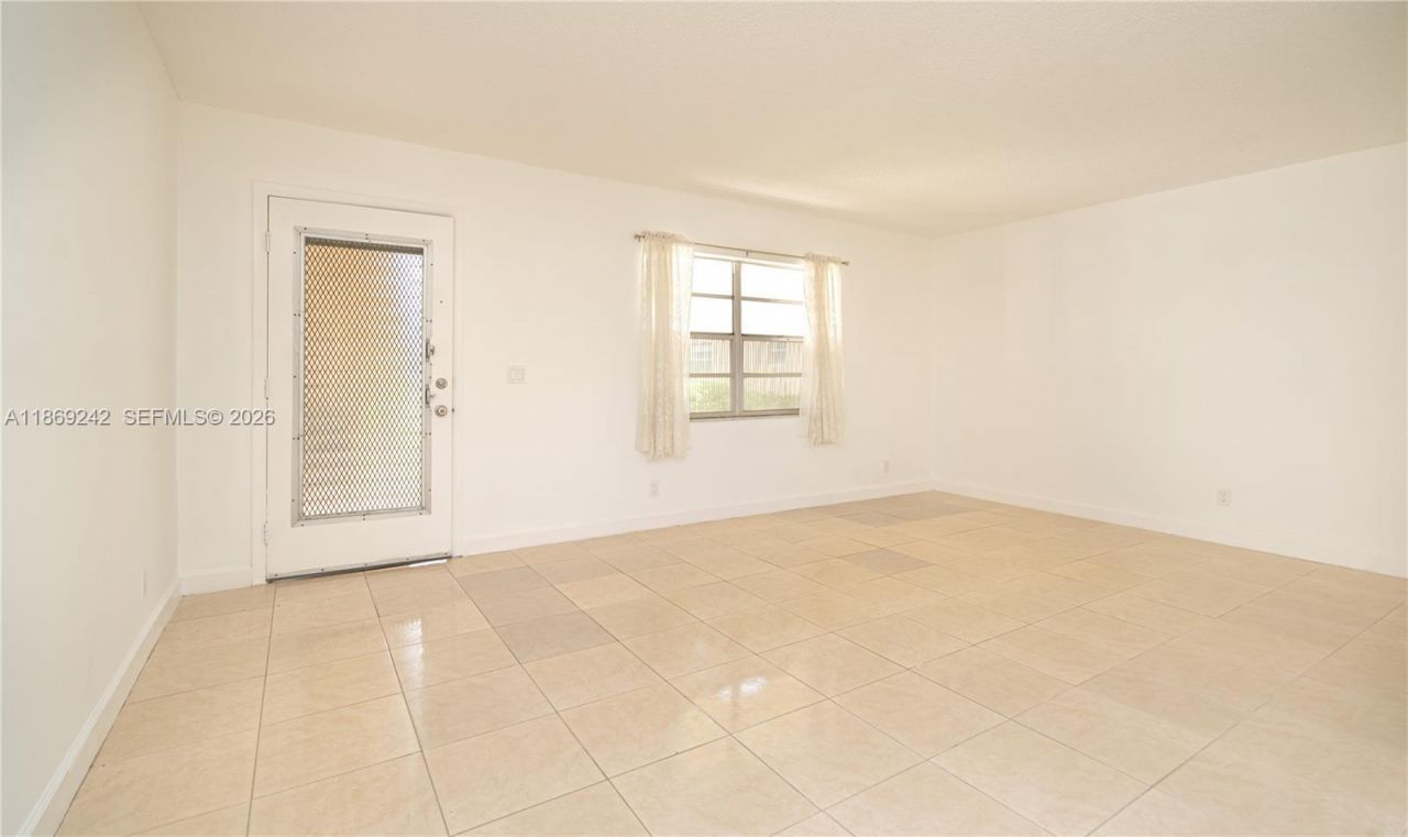 402 Capri I, Unit 402, Delray Beach, FL 33484 Photo