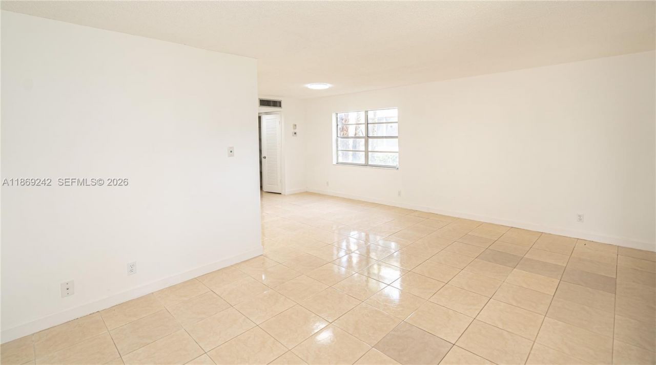 402 Capri I, Unit 402, Delray Beach, FL 33484 Photo