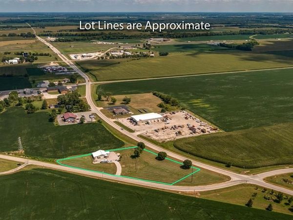 20447 Old Route 66, Staunton, IL 62088