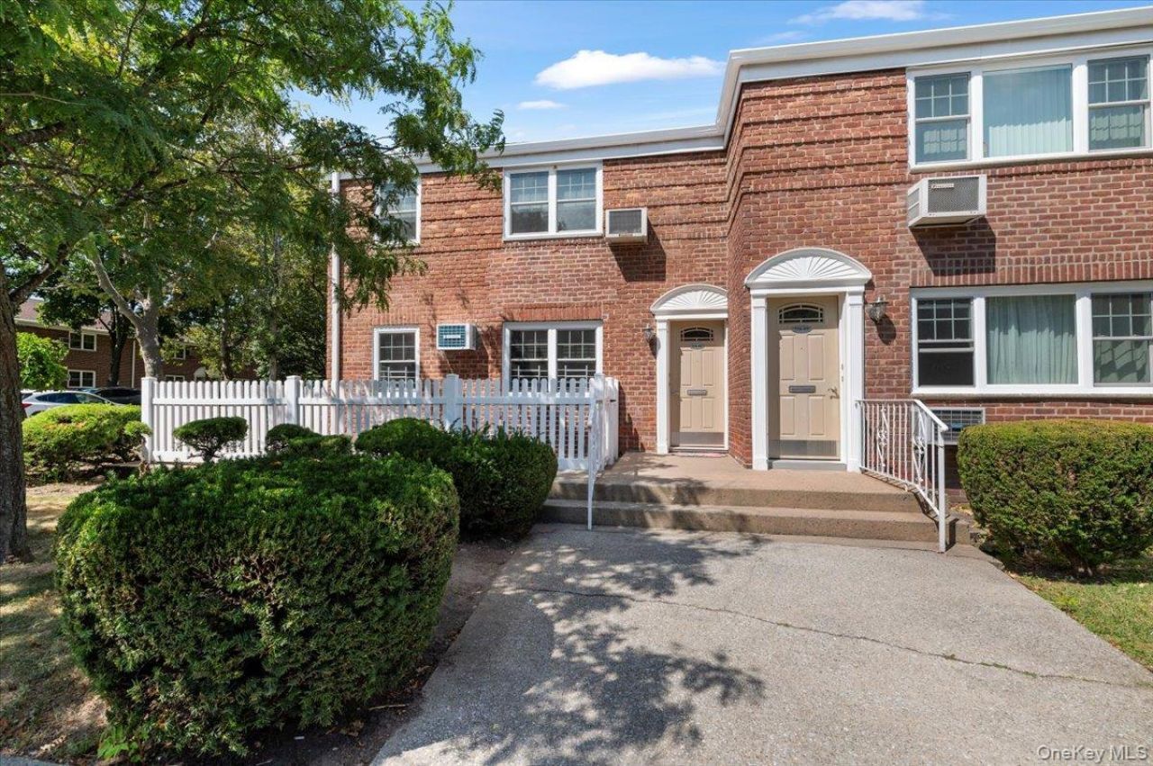 226-01 Union Turnpike, Unit A, Bayside, NY 11364 Main Photo