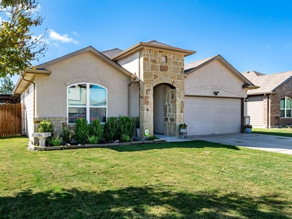 484 Copper Hill DR, New Braunfels, TX 78130