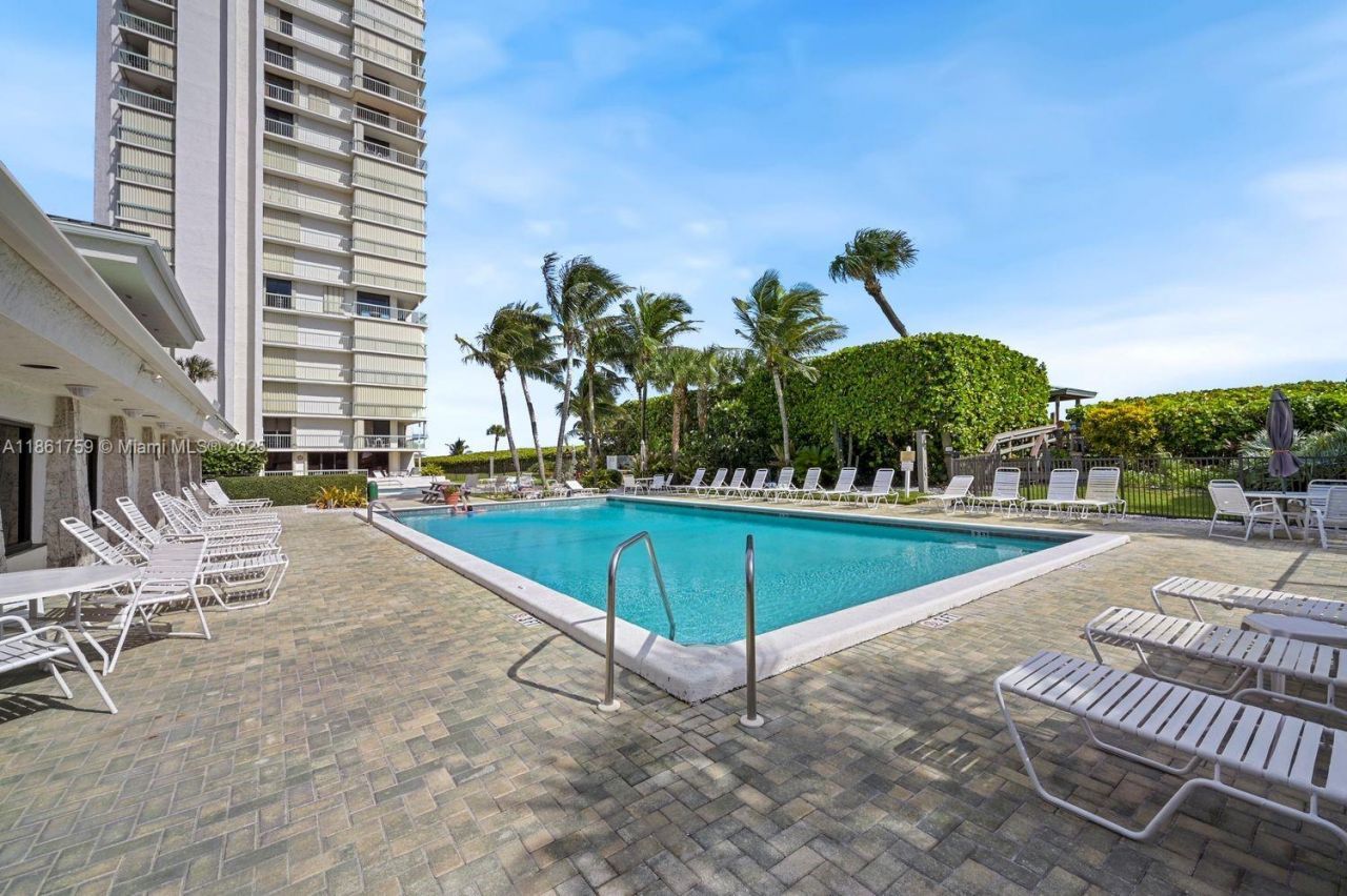 9940 S Ocean Dr, Unit 202, Jensen Beach, FL 34957 Photo