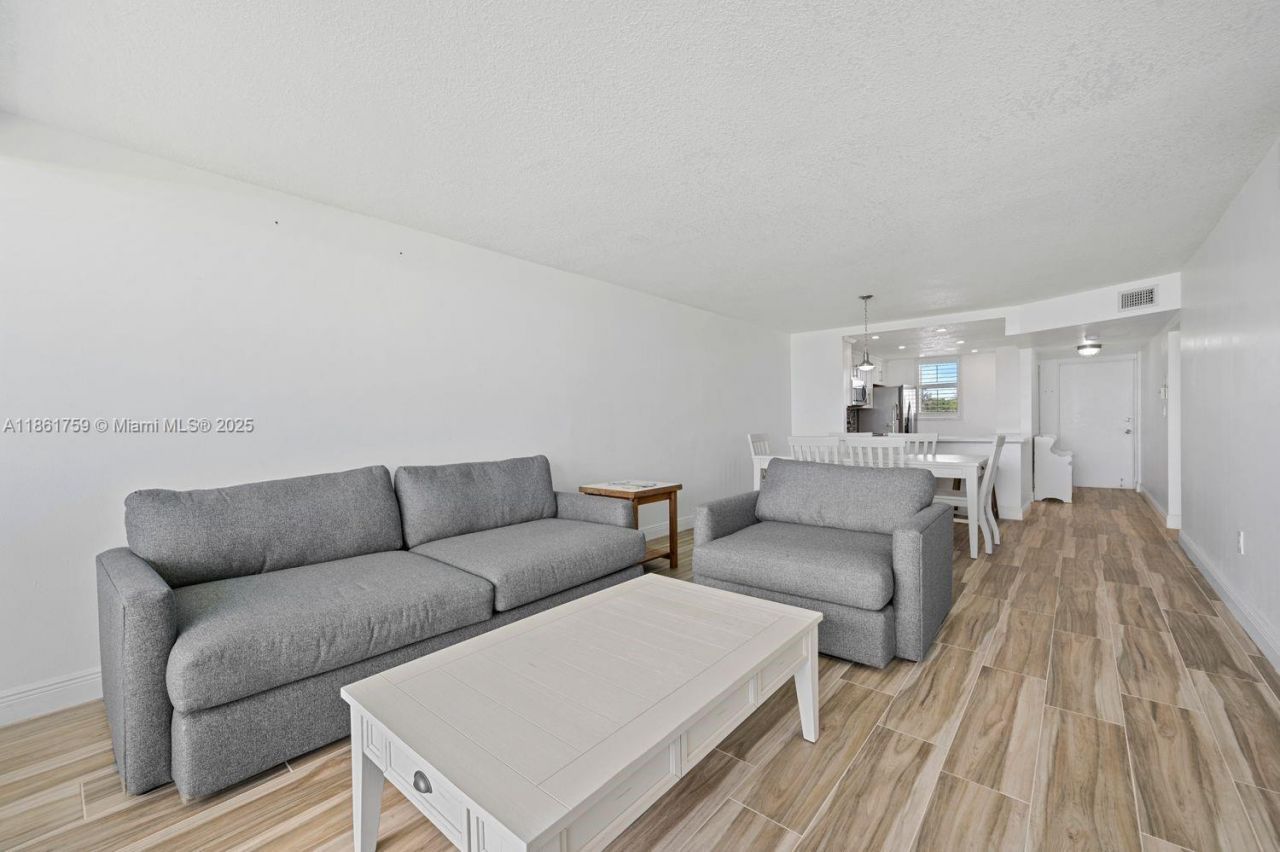 9940 S Ocean Dr, Unit 202, Jensen Beach, FL 34957 Photo