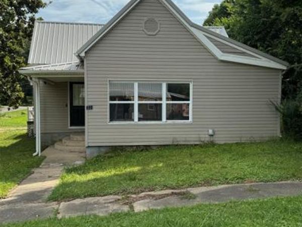 514 W Harbin Avenue, Puxico, MO 63960