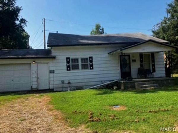 303 E Clark Street, Clarkton, MO 63837