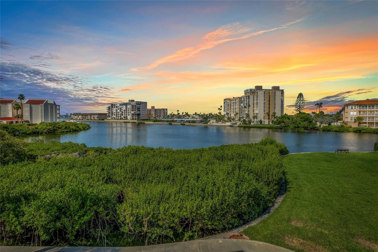 7867 Sailboat Key Blvd S, Unit 201, South Pasadena, FL 33707 Photo