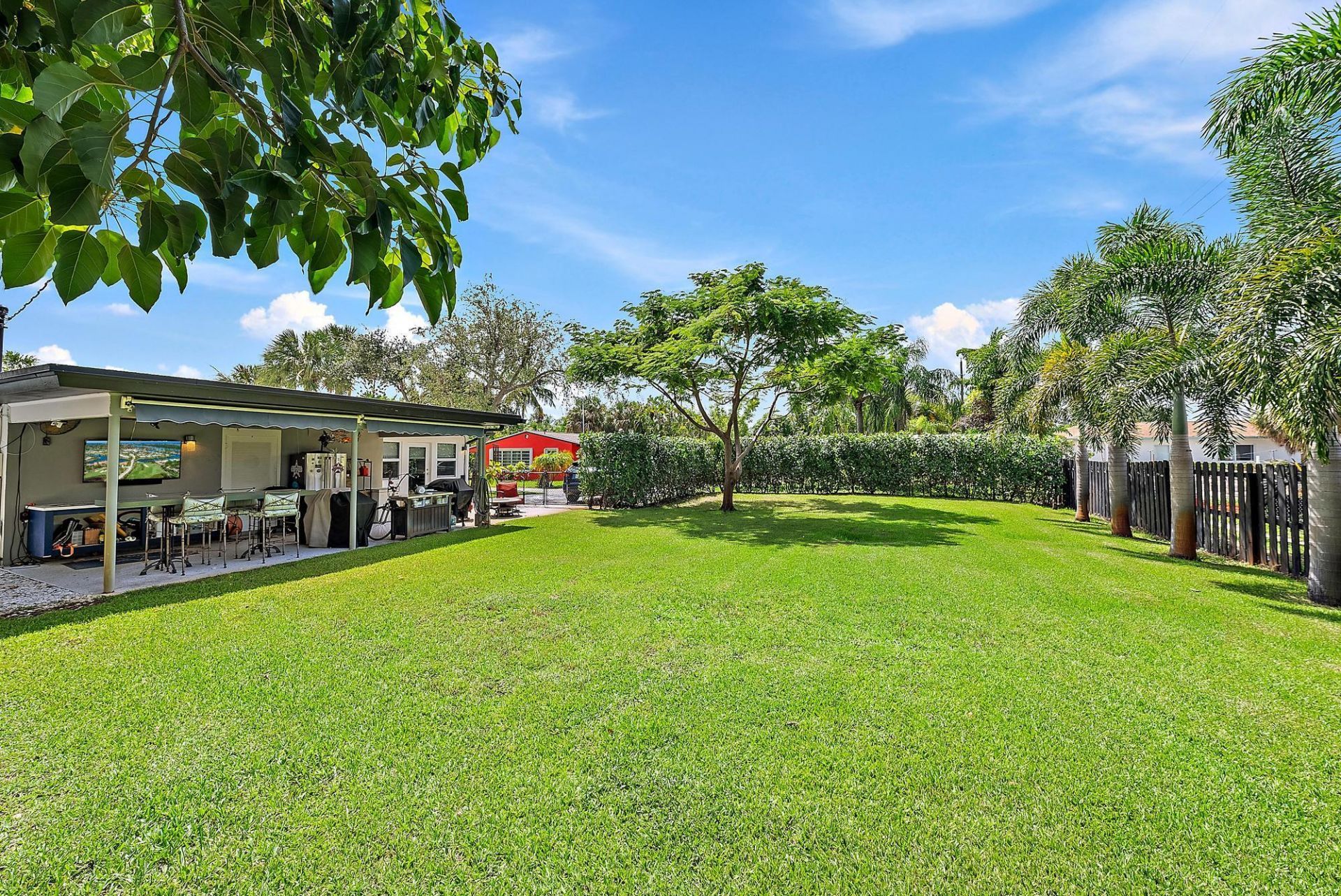 631 S Palmway, Lake Worth Beach, FL 33460 Photo