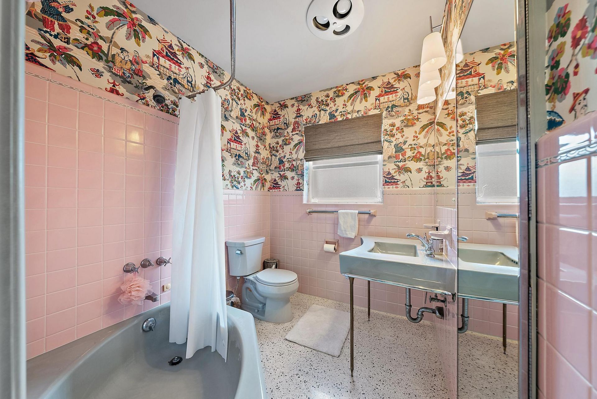 631 S Palmway, Lake Worth Beach, FL 33460 Photo