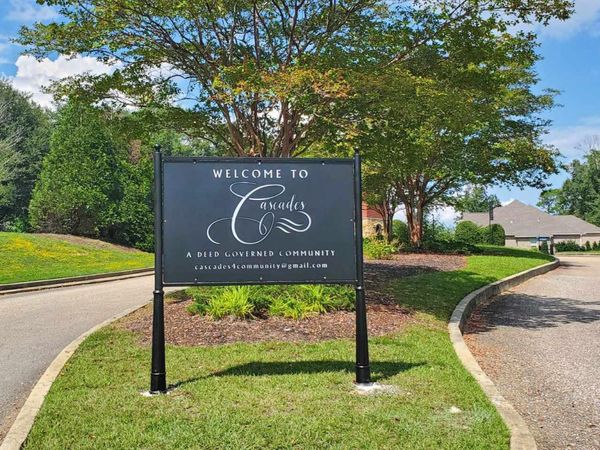 00 Brookhollow Blvd., Hattiesburg, MS 39402