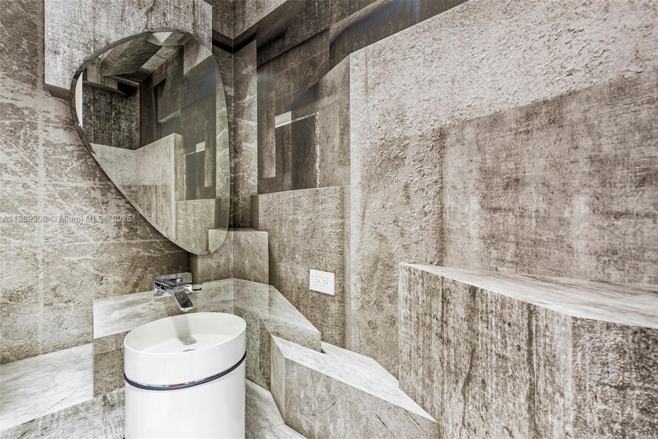 7450 SW 102nd St, Pinecrest, FL 33156 Photo