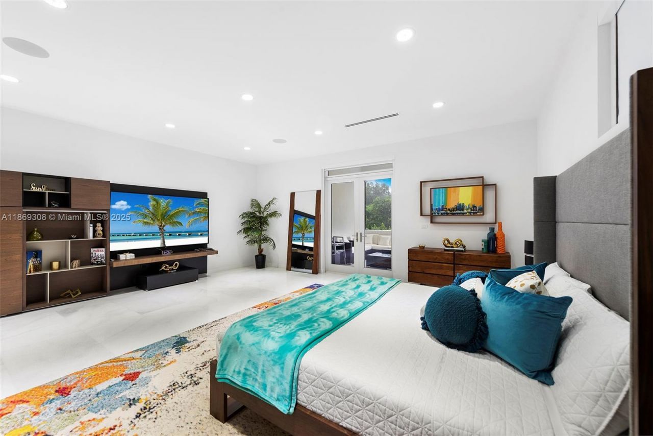 7450 SW 102nd St, Pinecrest, FL 33156 Photo