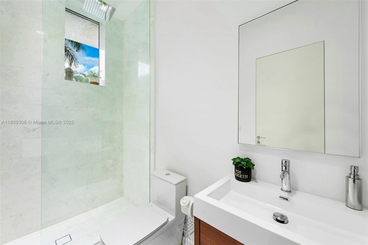 7450 SW 102nd St, Pinecrest, FL 33156 Photo