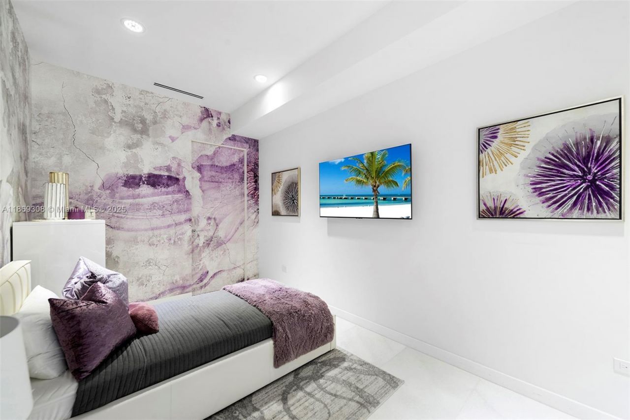 7450 SW 102nd St, Pinecrest, FL 33156 Photo