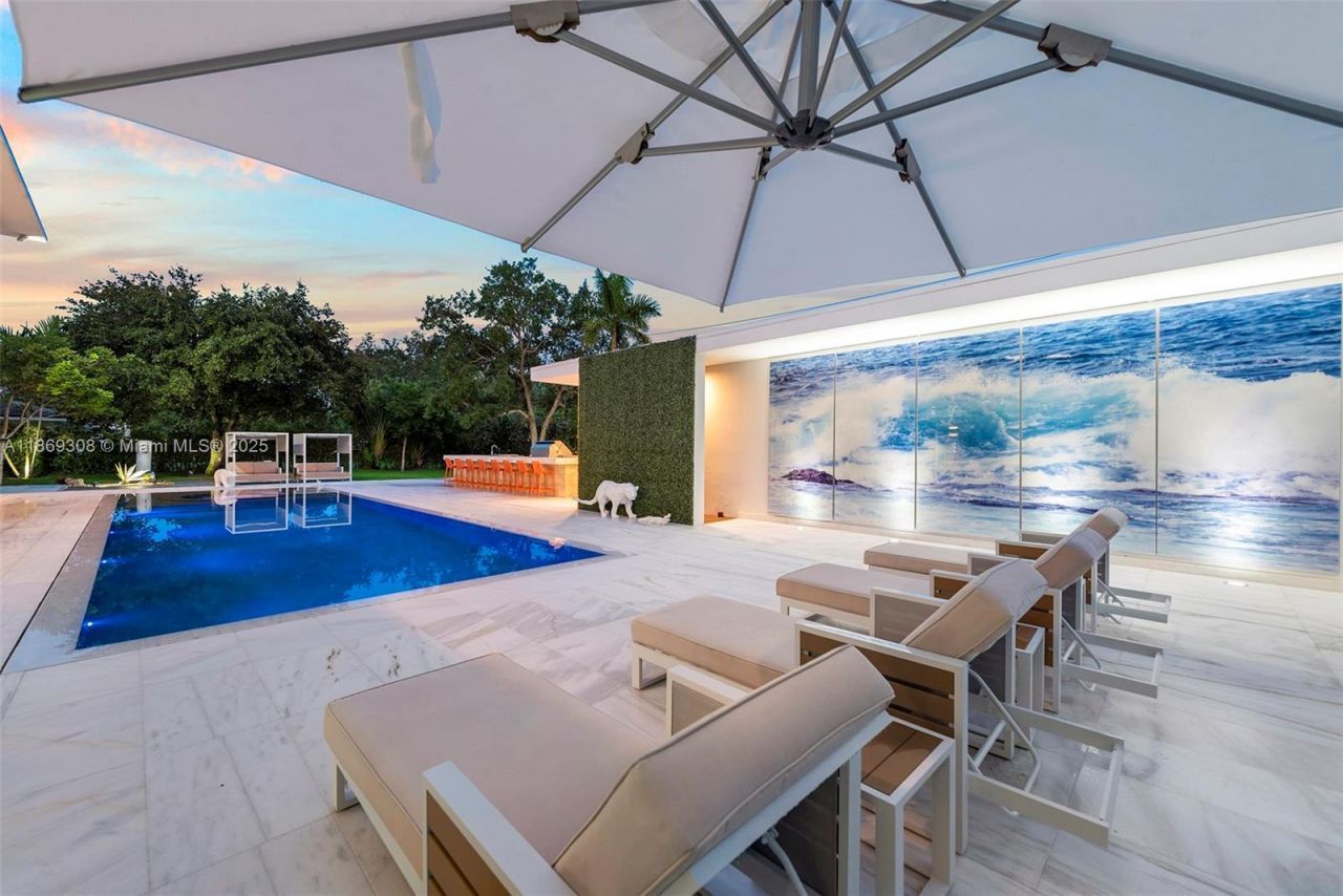 7450 SW 102nd St, Pinecrest, FL 33156 Photo