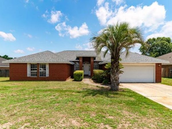 2837 Tamiami Trail, Crestview, FL 32539